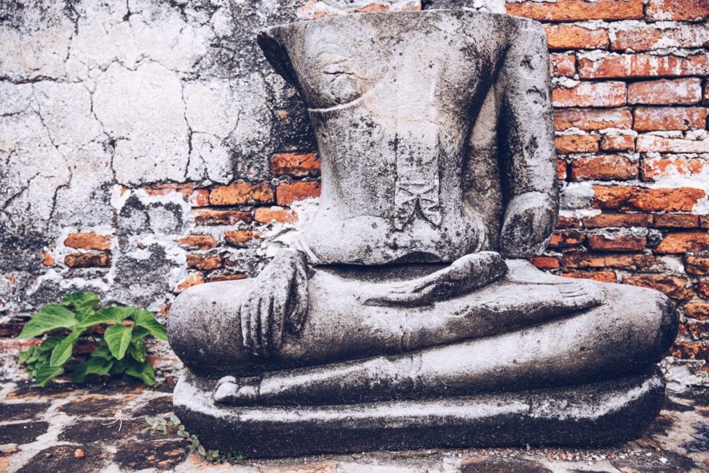 Statue du Wat Mahathat à Ayutthaya - Thaïlande