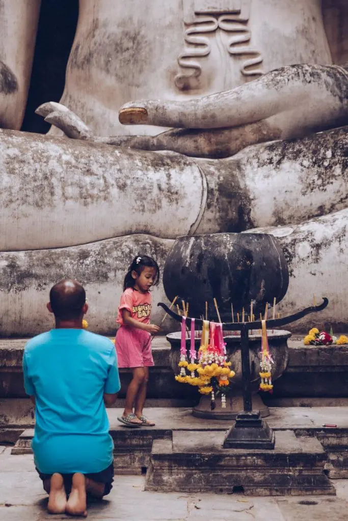 Offrandes à Bouddha, Sukhothai