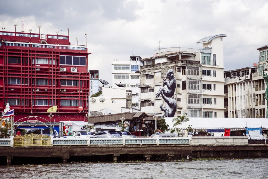 Streetart à bangkok : Les éléphants de l'artiste belge Roa