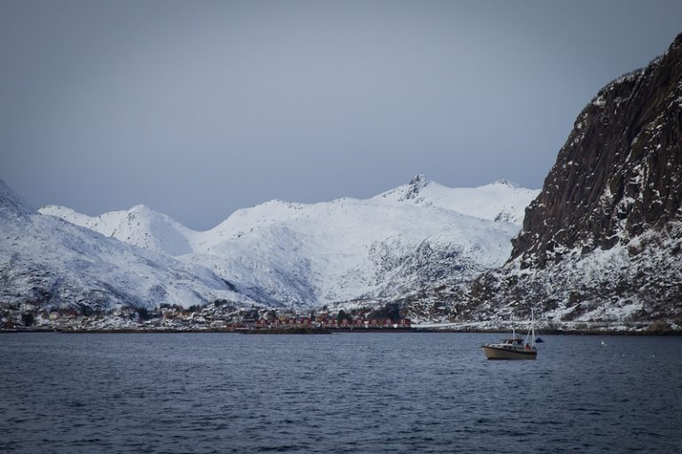 Norvege Lofoten - Safari des mers Svolvaer vu de la mer