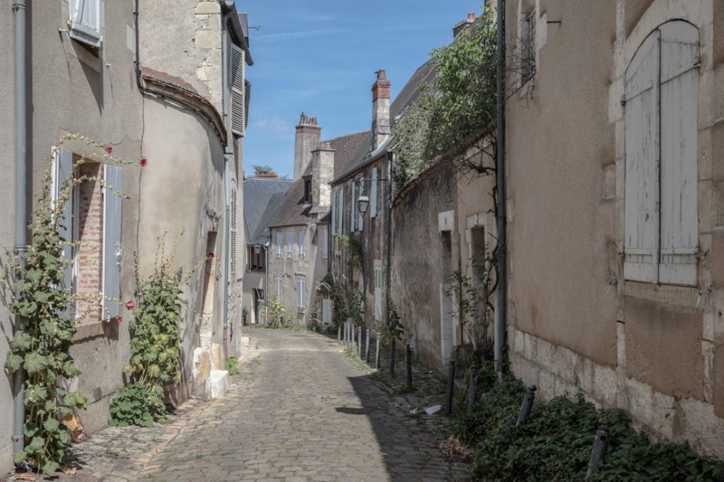 Enfance dans le Berry - la campagne en plein centre de Bourges