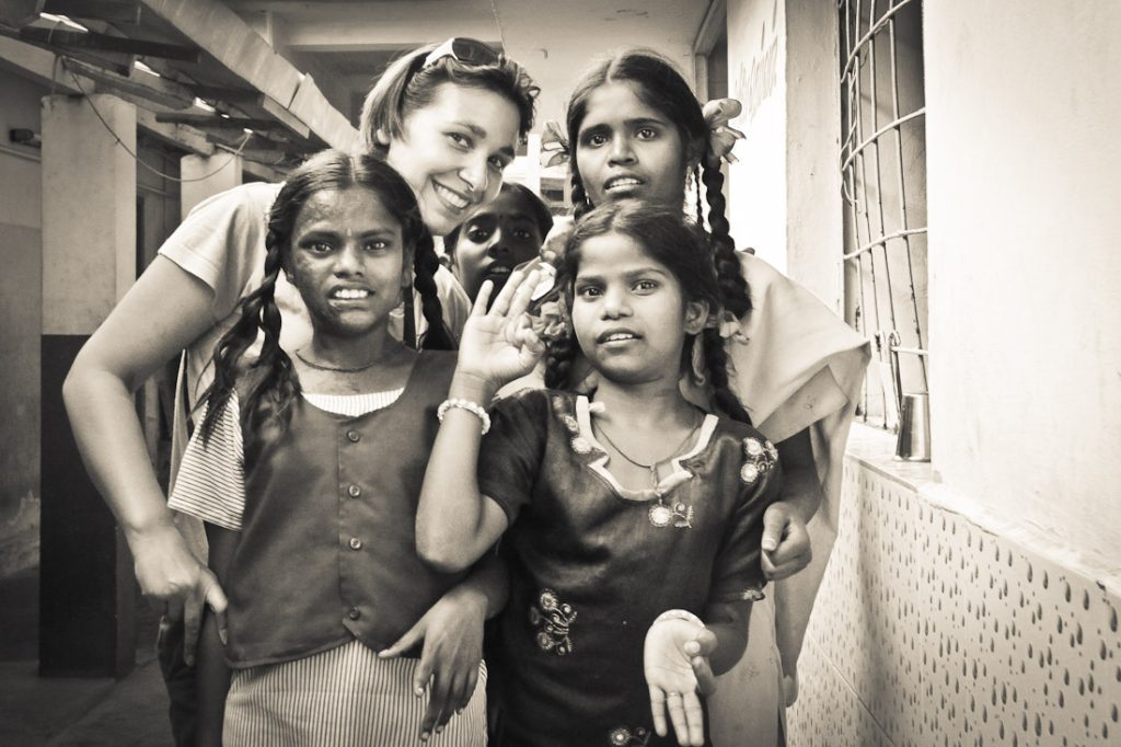 faire des rencontres dans un orphelinat en Inde