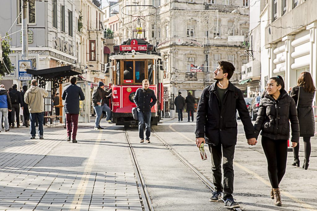 Le vieux tram sur Istiklal