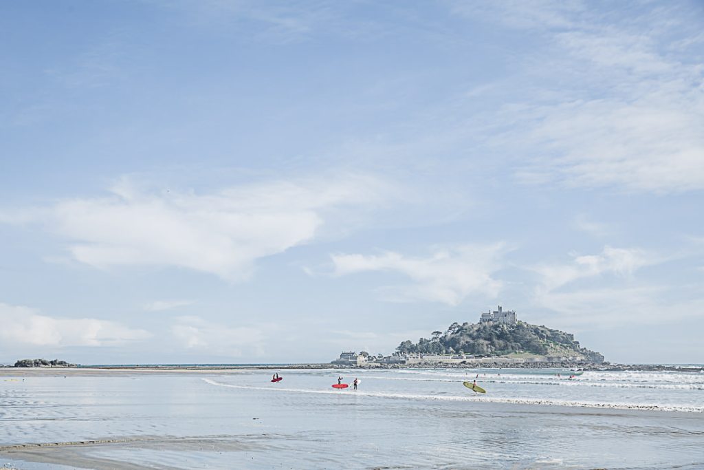 Les surfers du mont Saint Michael Cornouaille