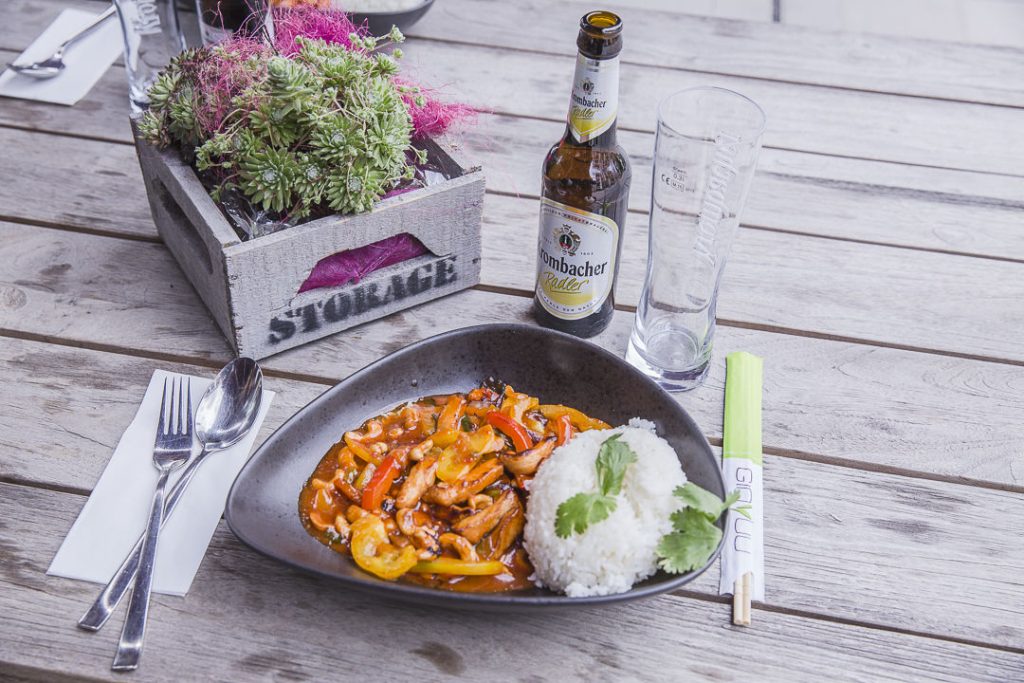 Déjeuner en terrasse au gin yuu stuttgart