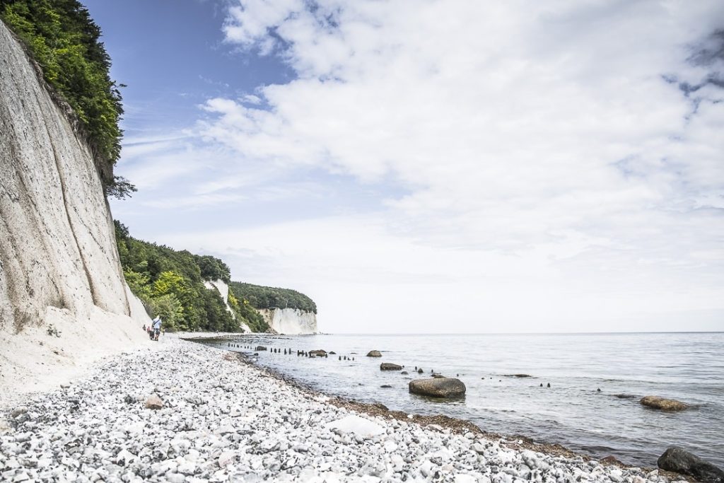 ruegen-mer-baltique-allemagne-les-falaises-depuis-la-plage-2