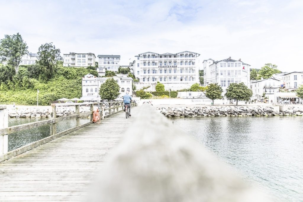 ruegen-mer-baltique-allemagne-ponton-de-sassnitz