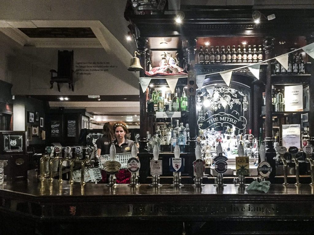 Le bar du Mitre, Edimbourg - Ecosse