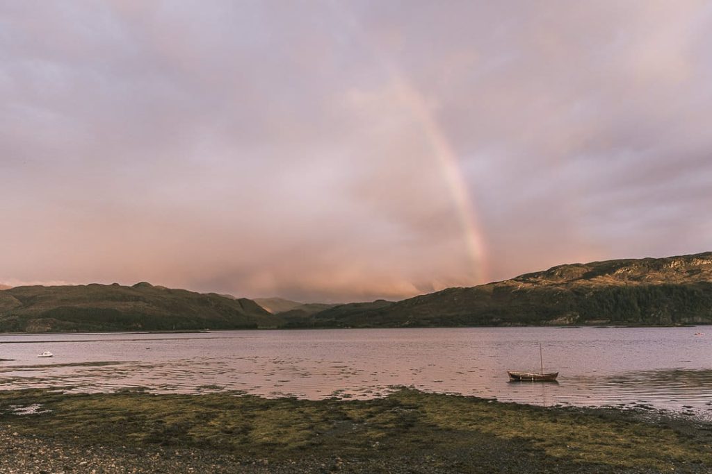 Road trip en solo North coast 500 - arc en ciel sur le loch