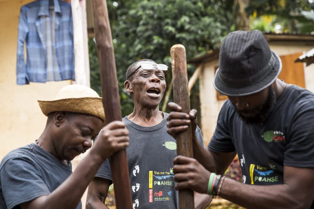 Invitation dans lakou d'une famille de Fond Jean Noel en Haiti