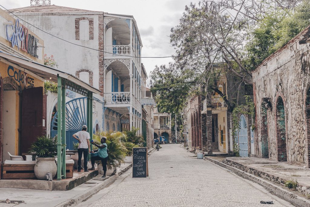 Rue du commerce, la plus belle rue de Jacmel - Haïti