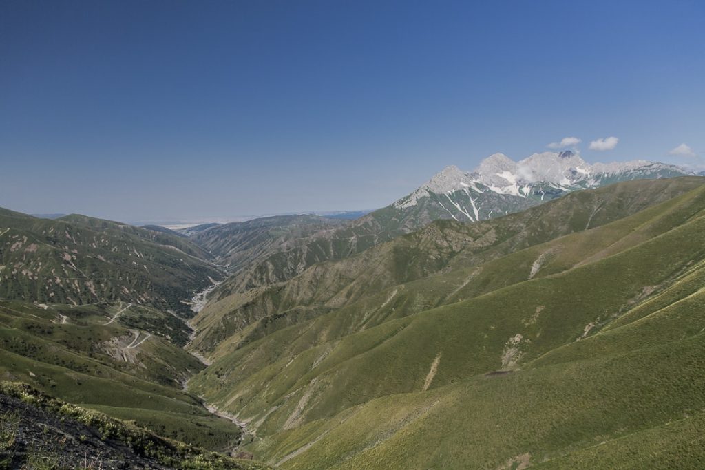 Voyage au Kirghizstan sur la route de la soie - Col de Kugart 2