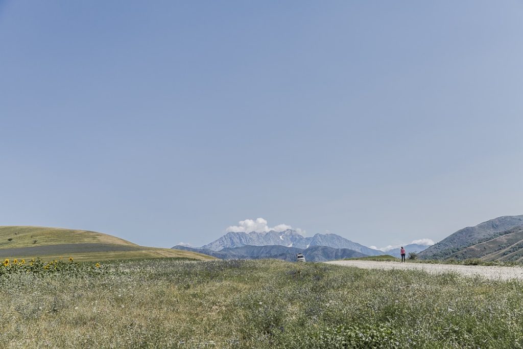 Voyage au Kirghizstan sur la route de la soie - Plaine en arrivant vers Jalalabad 3
