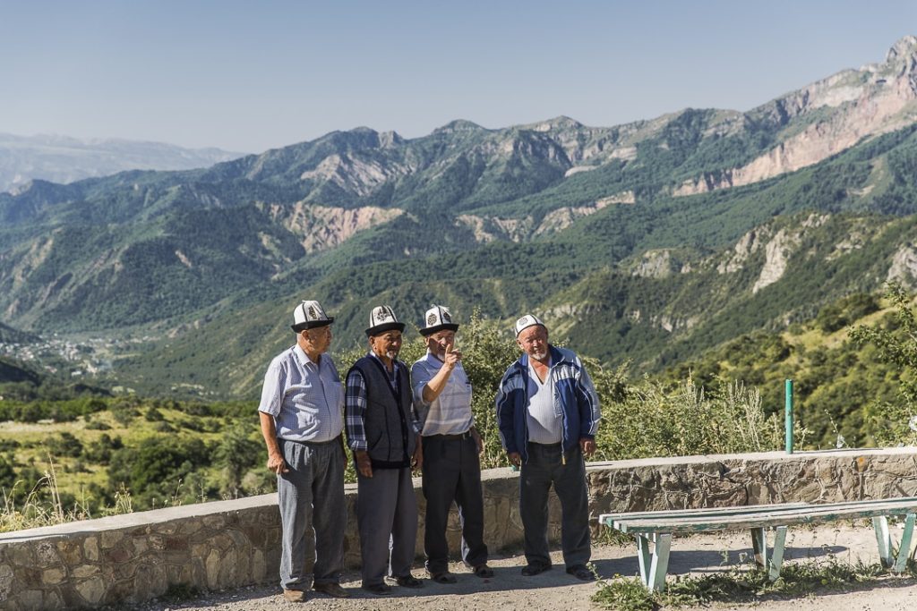 Voyage au Kirghizstan sur la route de la soie - Tourisme local au Lac Sary-Chelek_