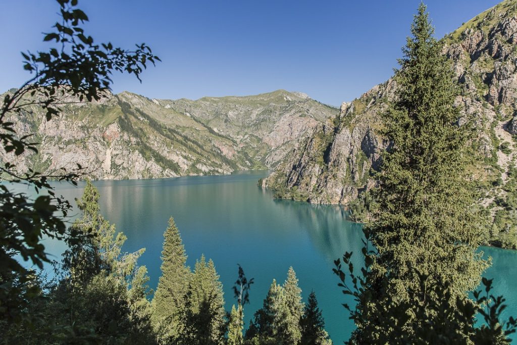 Voyage au Kirghizstan sur la route de la soie - Vue sur le Lac Sary-Chelek_