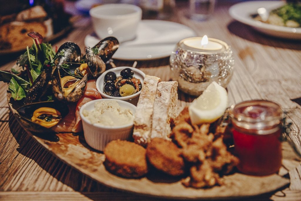 voyage en cornouailles angleterre - assiette charlies boat house charlestown