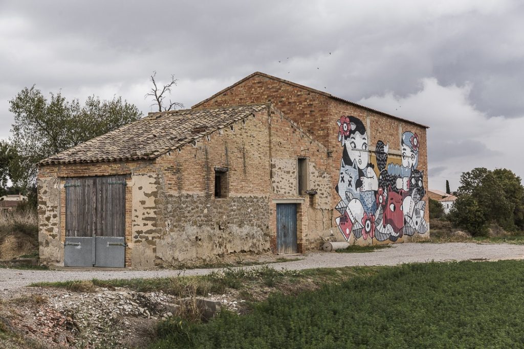 Penelles, un village de Catalogne où il y a plus de street art que d'habitants #catalogne #streetart #macatalogne