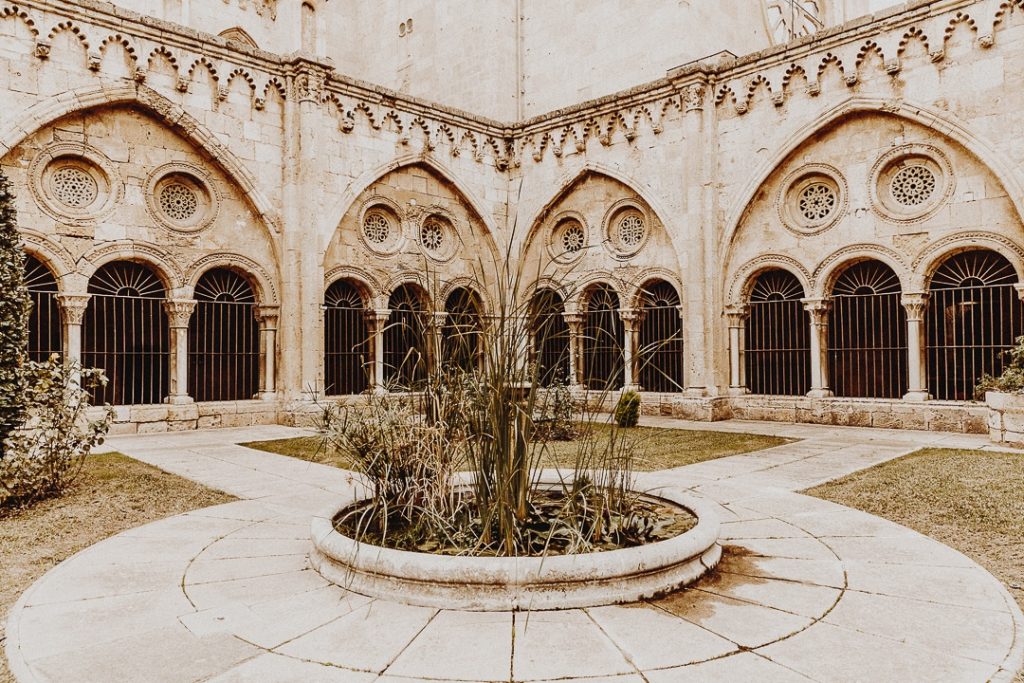 Cloitre de la cathédrale de Tarragone #catalogne #tarragone #roadtrip