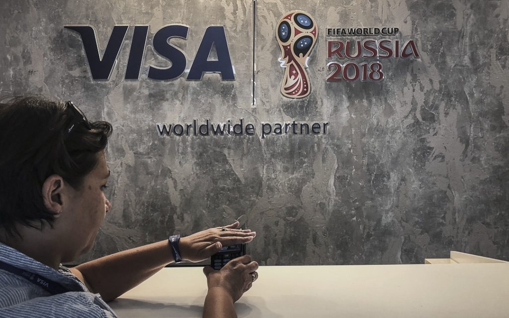 Objets de Paiement sans contact développés pour la coupe du monde de la FIFA, Russie 2018