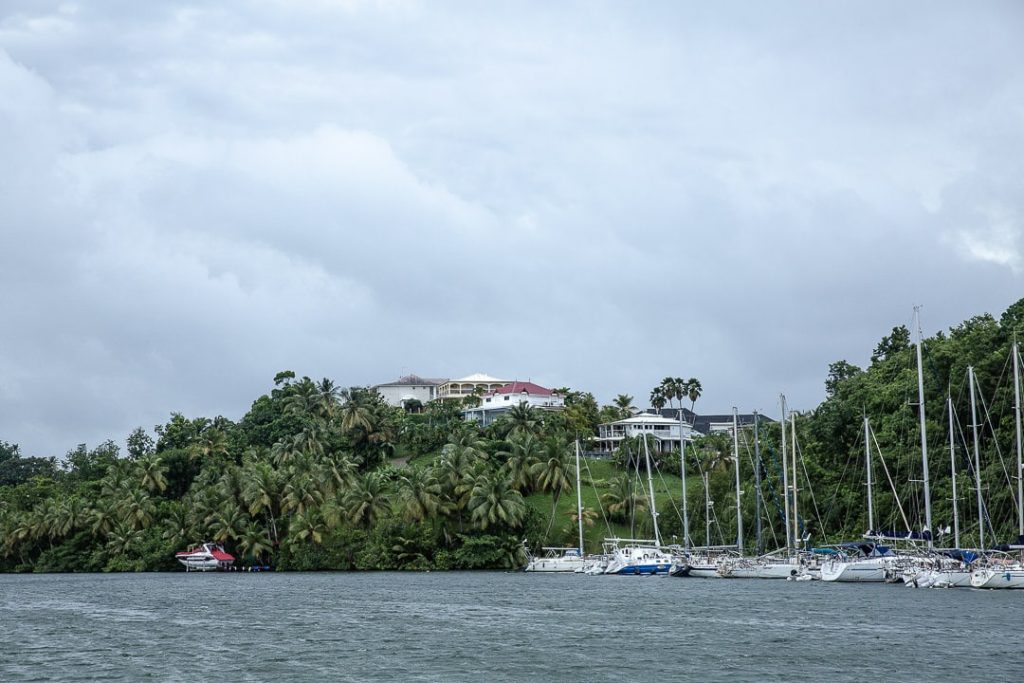 Mouillage dans la marina de Pointe à Pitre en Guadeloupe #ilesdeguadeloupe