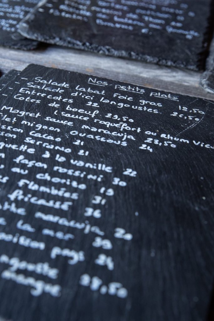Menu à la table du père Labat, le restaurant de la plus vieille distillerie de Guadeloupe