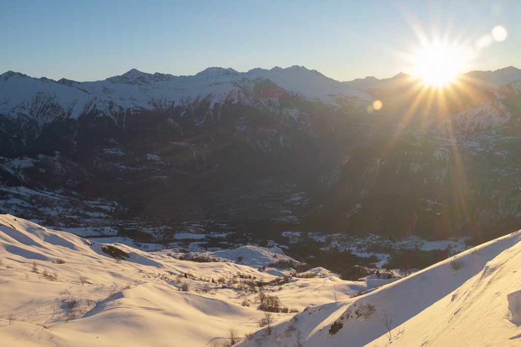 Quand le soleil s'élève sur le domaine de la Toussuire