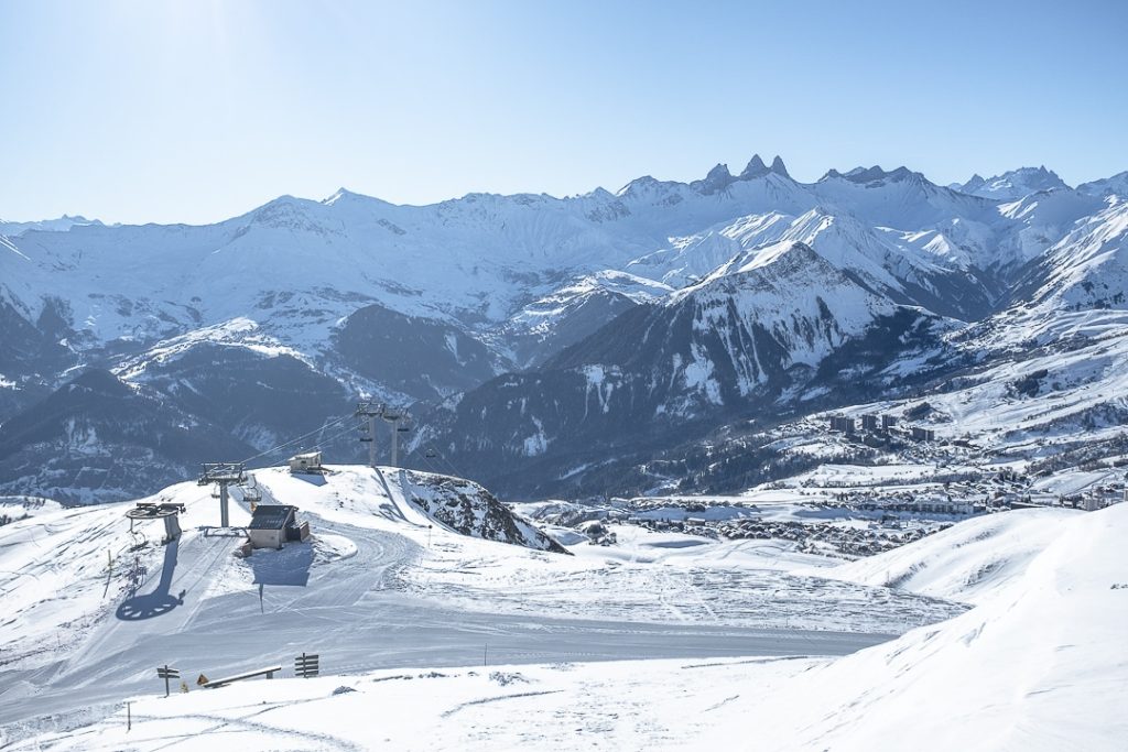 Vue sur la Toussuire depuis le sommet du Grand Truc - La Toussuire