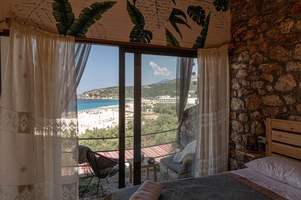Pension donnant sur une plage