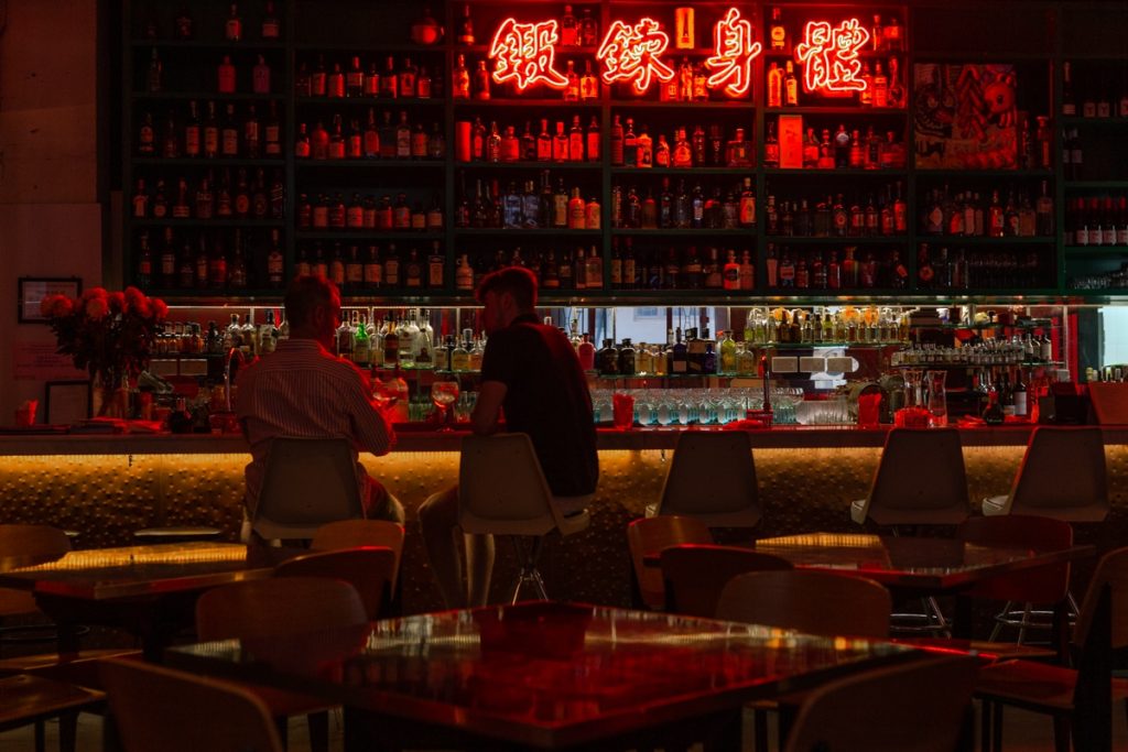 Ping Pong Ginoteria, le bar secret de Hong Kong. Sur la carte une grande variété de Gin tonics #discoverHongKong #hongkong