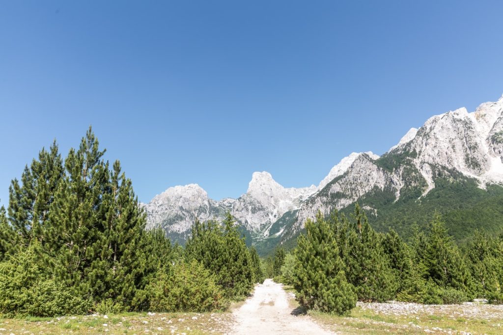 Dernière ligne droite vers Valbona - Albanie