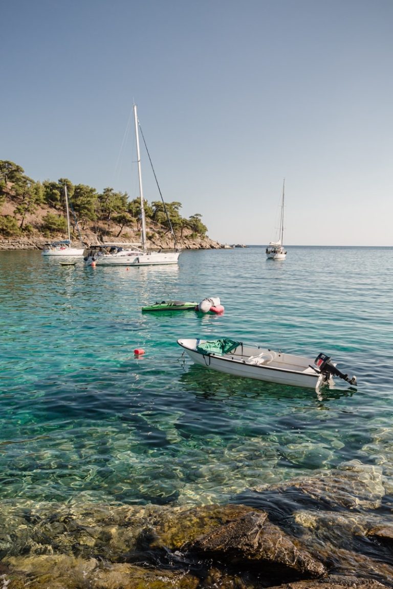 La plage d'Aliki à Thassos en Grèce continentale