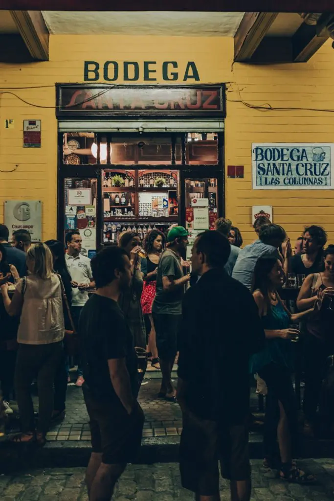 Bodega dans le quartier de Santa Cruz à Séville en Andalousie #espagne