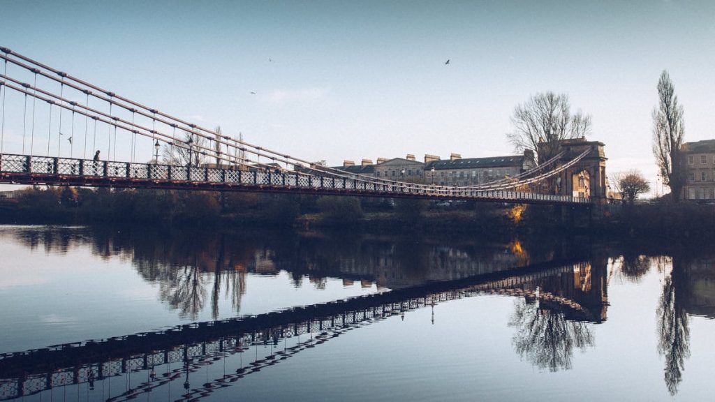 La balade le long de la Clyde à Glasgow est l'endroit où se même tradition et modernité, le Glasgow actuel et l'histoire