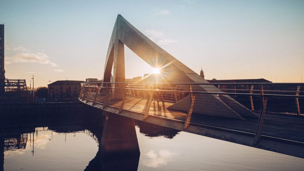Coucher de soleil sur la Clyde à Glasgow