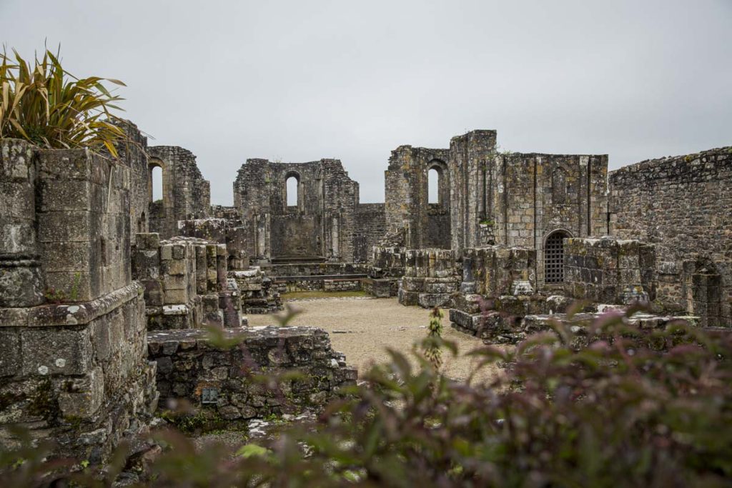 Ruine-abbaye-landevennec