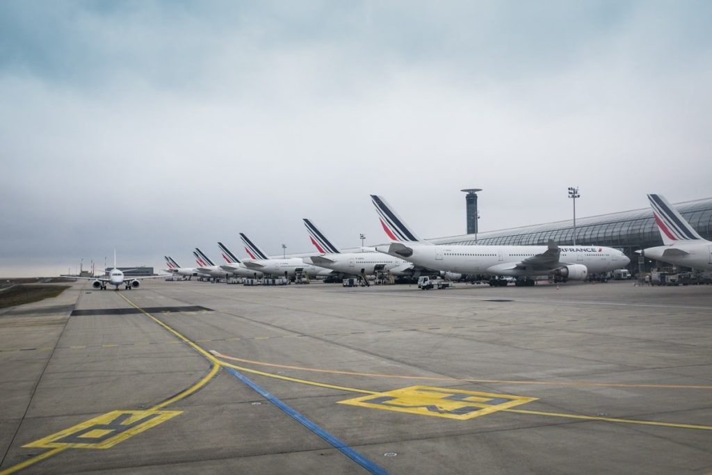 Avions sur le tarmac