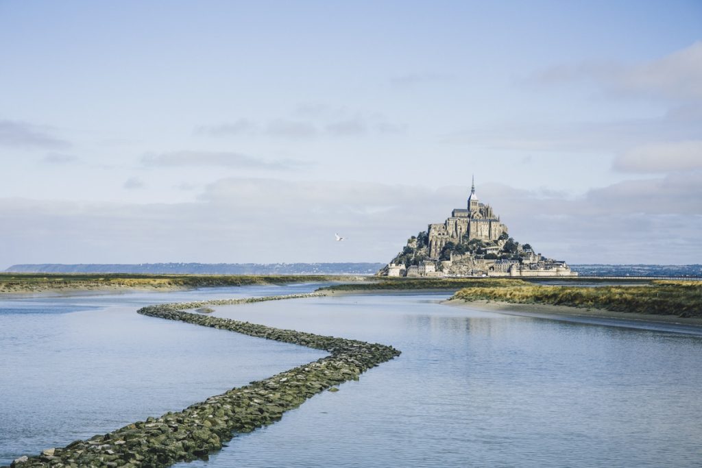 Mont-Saint-Michel-depuis-barrage