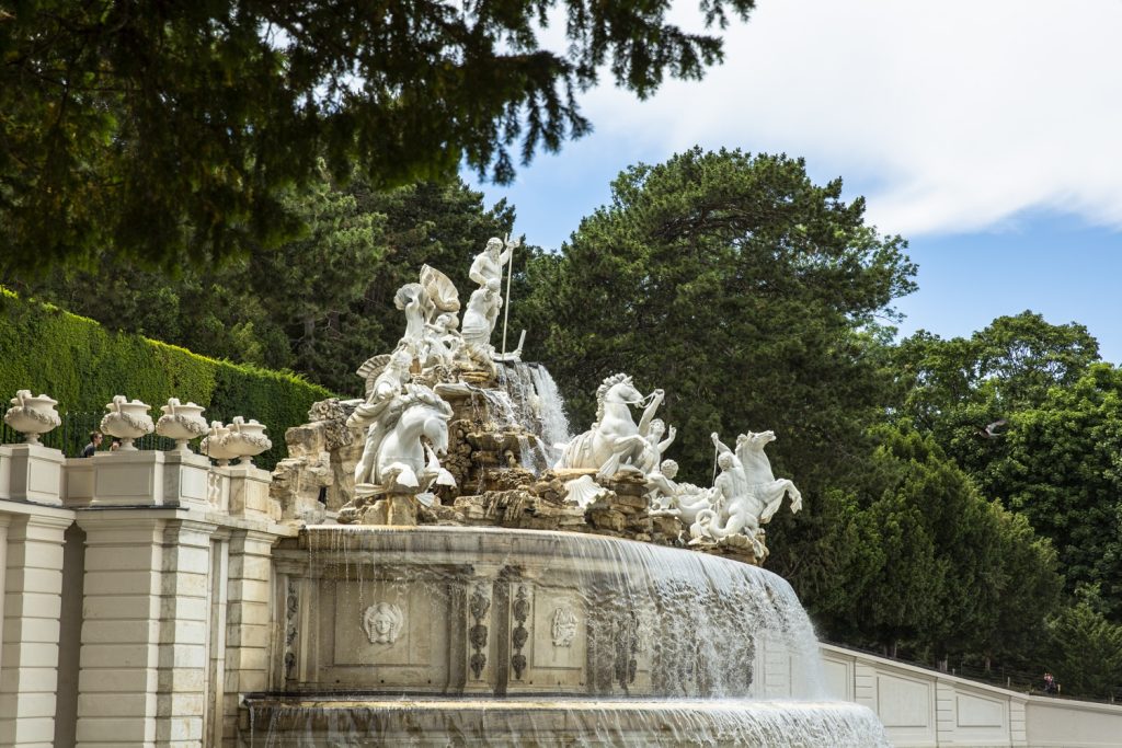 fontaine-nepture-schonbrunn