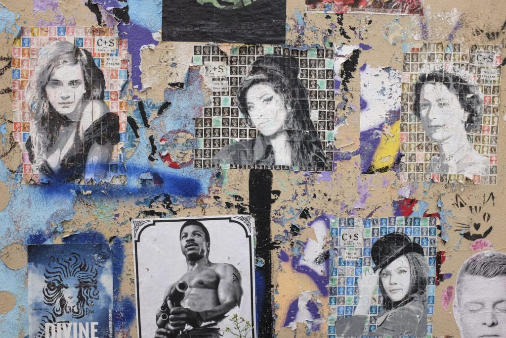 Collage sur les murs de la butte aux cailles