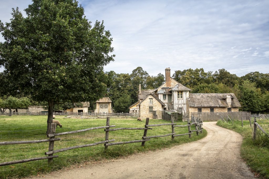Versailles-ferme-Hameau-de-la-reine-1