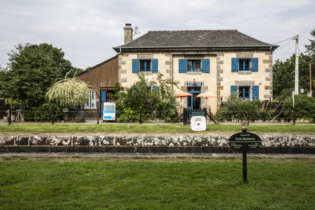 hede-bazouges-la-petite-madeleine
