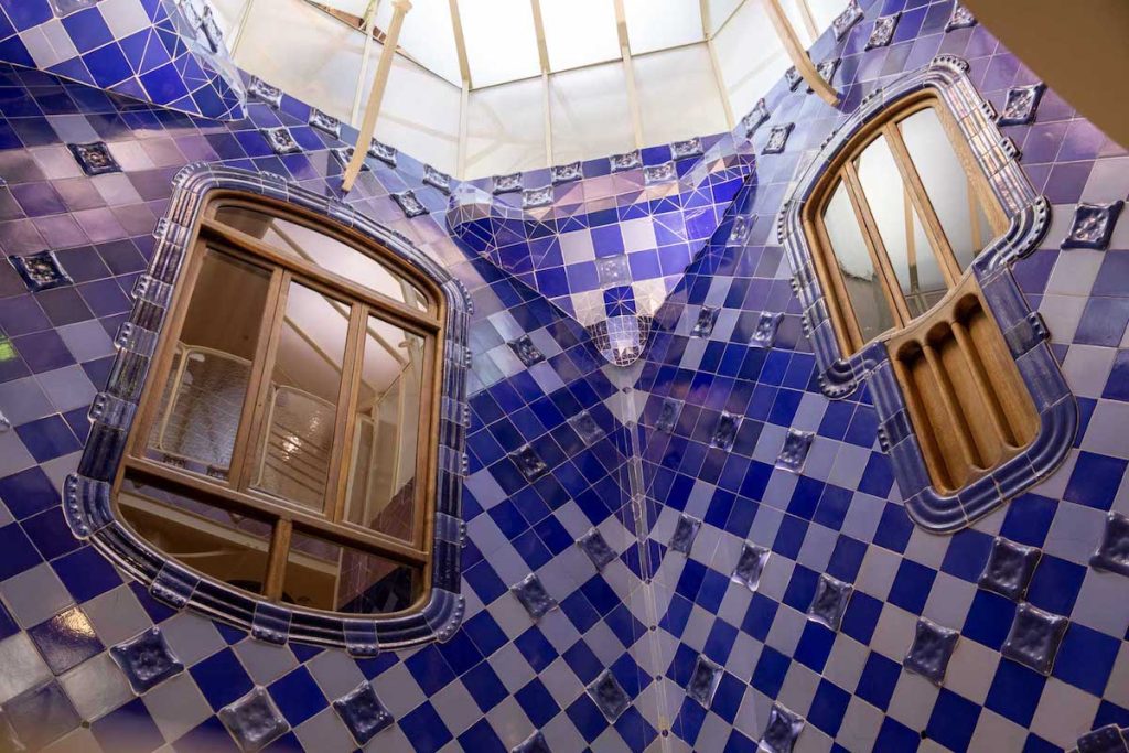 puit-de-lumiere-casa-batllo