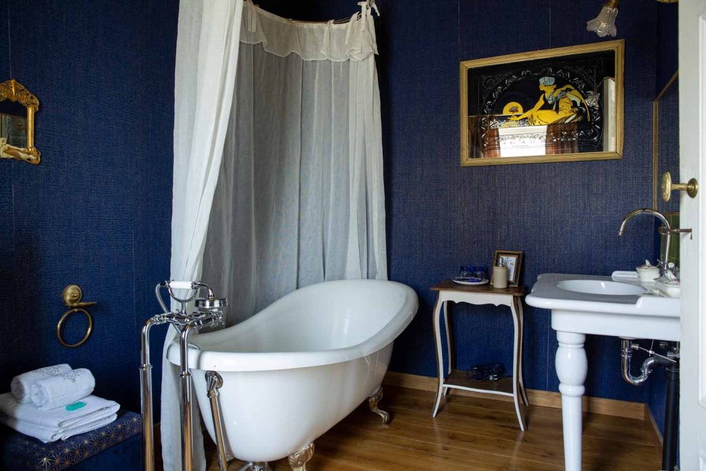 salle-de-bain-chambre-villa-balat-Namur-1