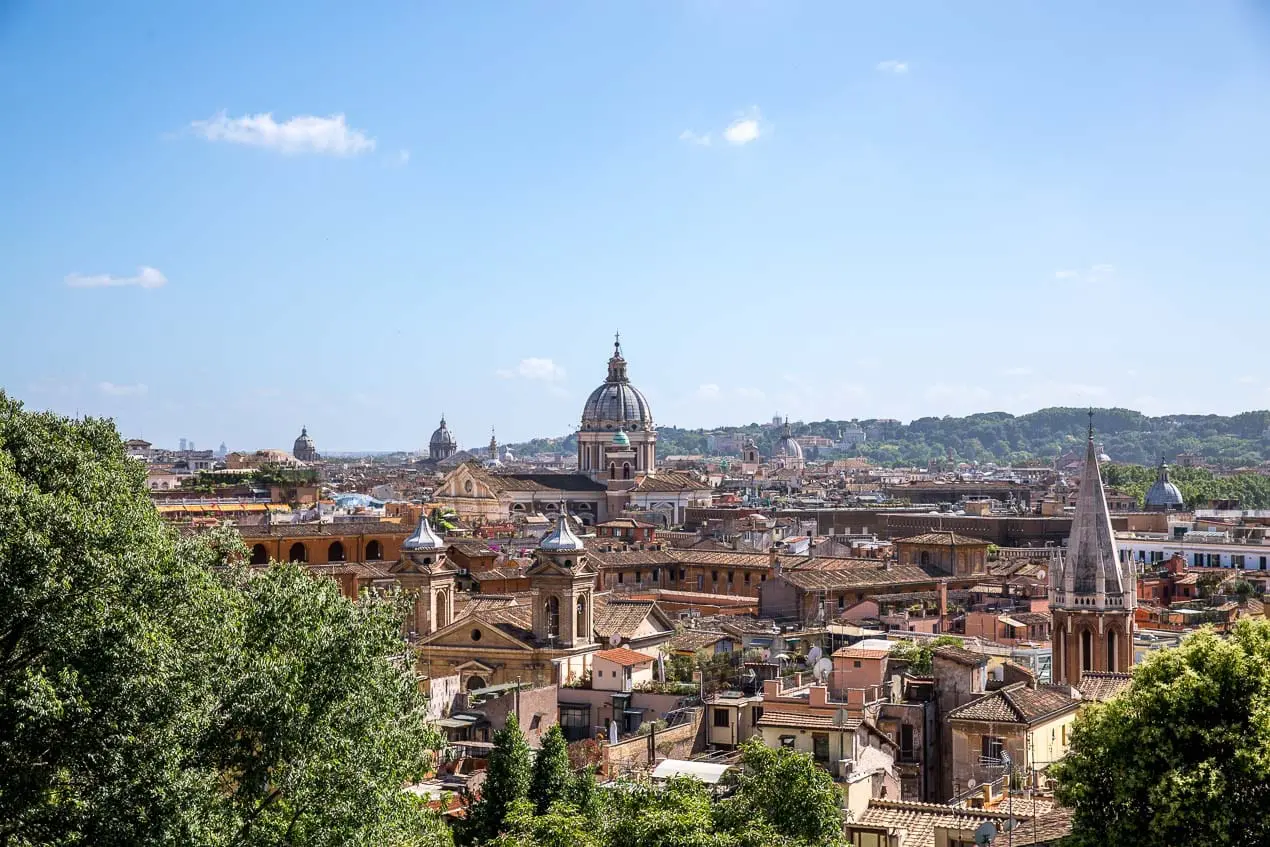 Vue sur les toits de Rome