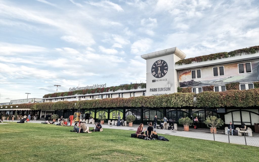 Aéroport international de Pise, point de départ pratique pour louer une voiture en Toscane et explorer la région en toute liberté.