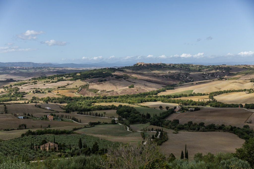 paysages vallonnés iconiques de la val d'Orcia