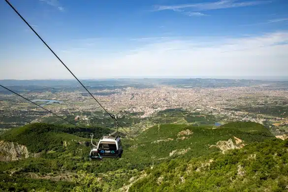 Visiter Tirana en 10 incontournables | Voyagesetc.fr