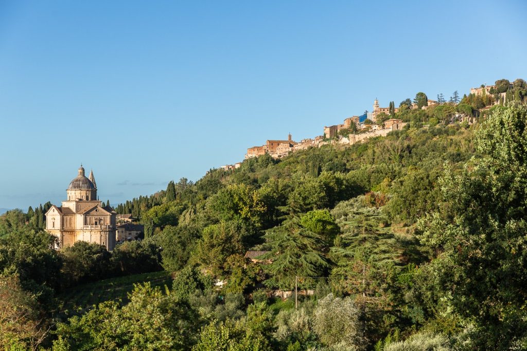 église située en contrebas de la cité perchée de Montepulciano en Toscane
