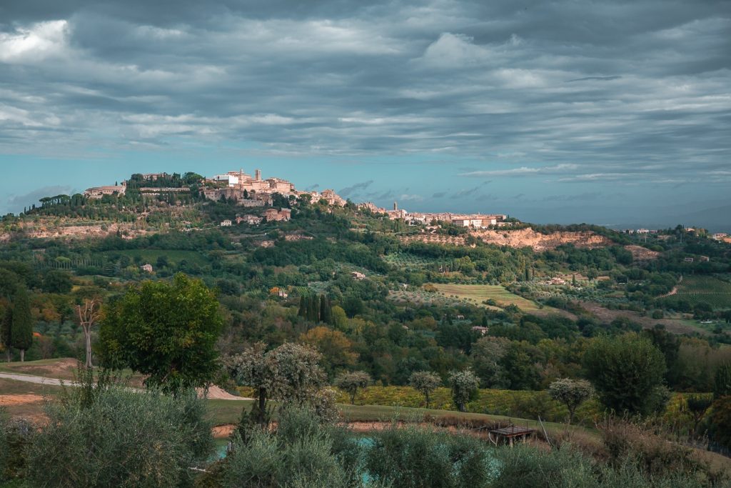 Vue panoramique sur le village de Montepulciano