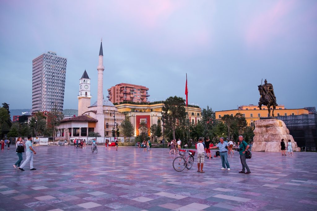 place-skanderberg-tirana